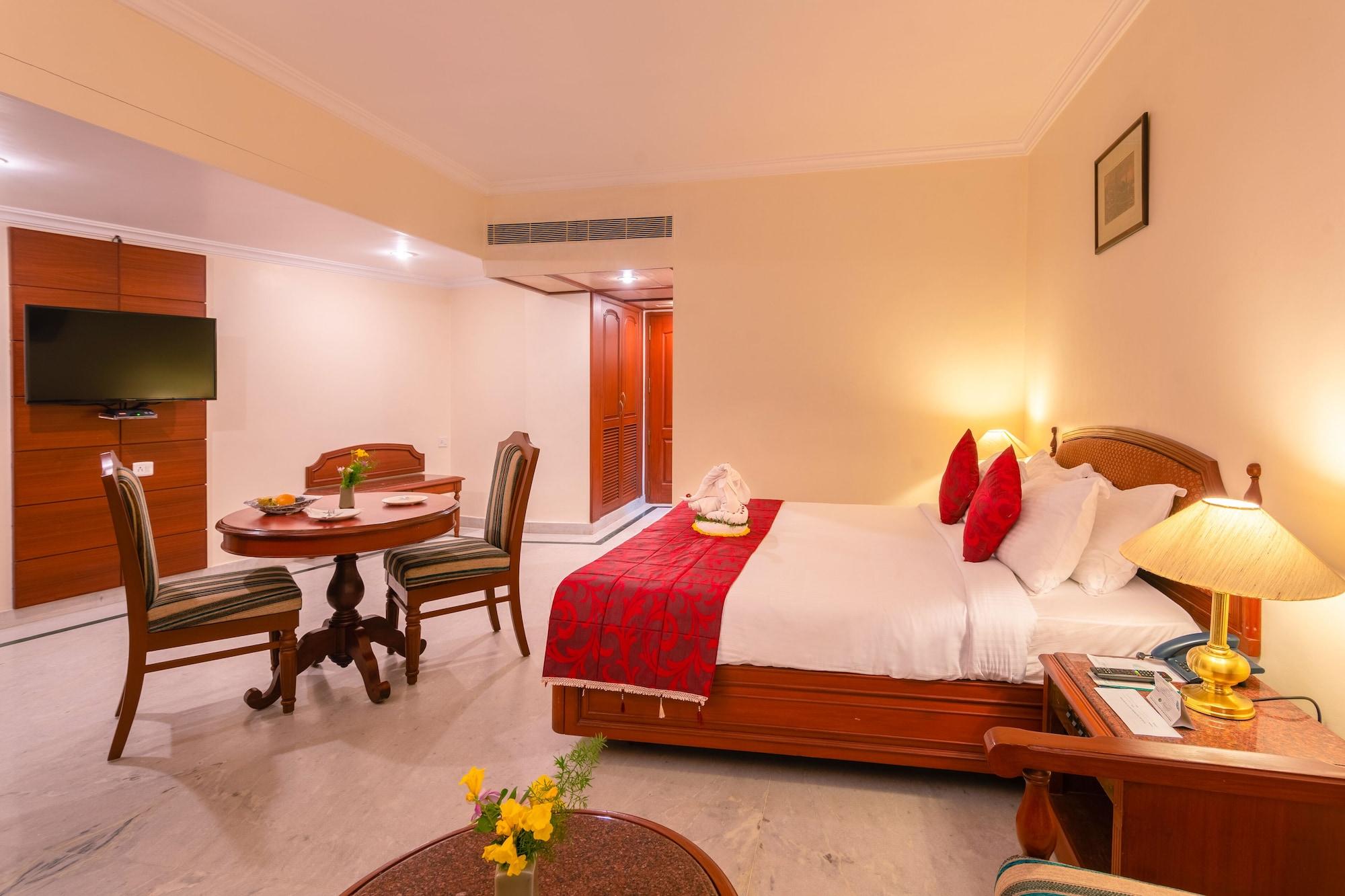 Hotel Annamalai International Pondichéry Extérieur photo