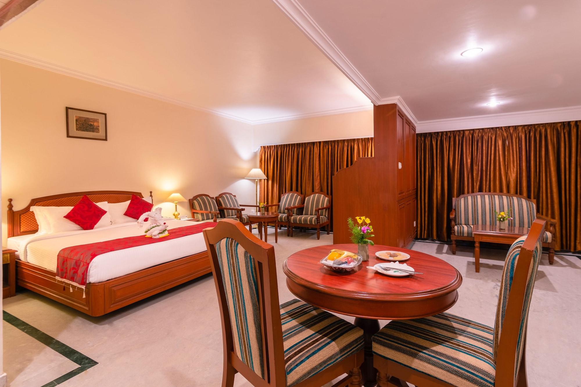 Hotel Annamalai International Pondichéry Extérieur photo