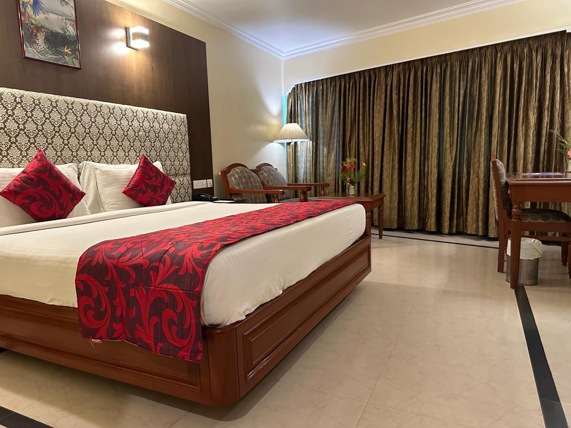 Hotel Annamalai International Pondichéry Extérieur photo