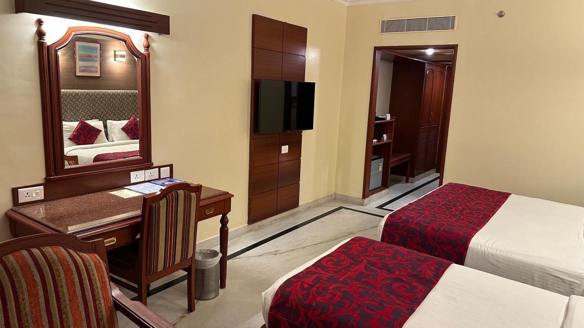 Hotel Annamalai International Pondichéry Extérieur photo