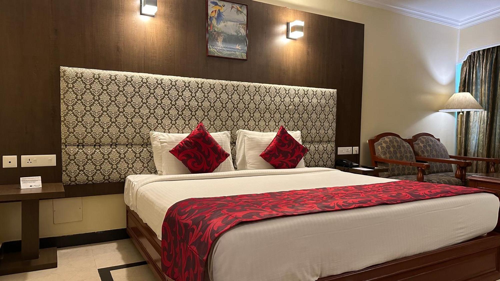 Hotel Annamalai International Pondichéry Extérieur photo