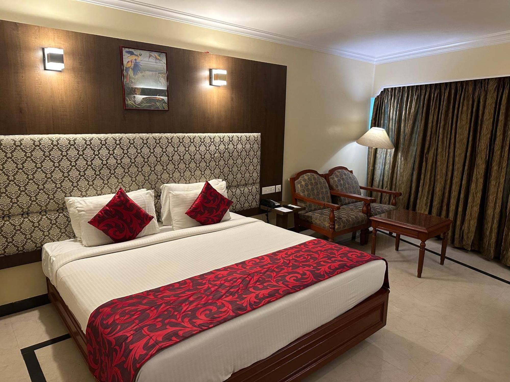 Hotel Annamalai International Pondichéry Extérieur photo