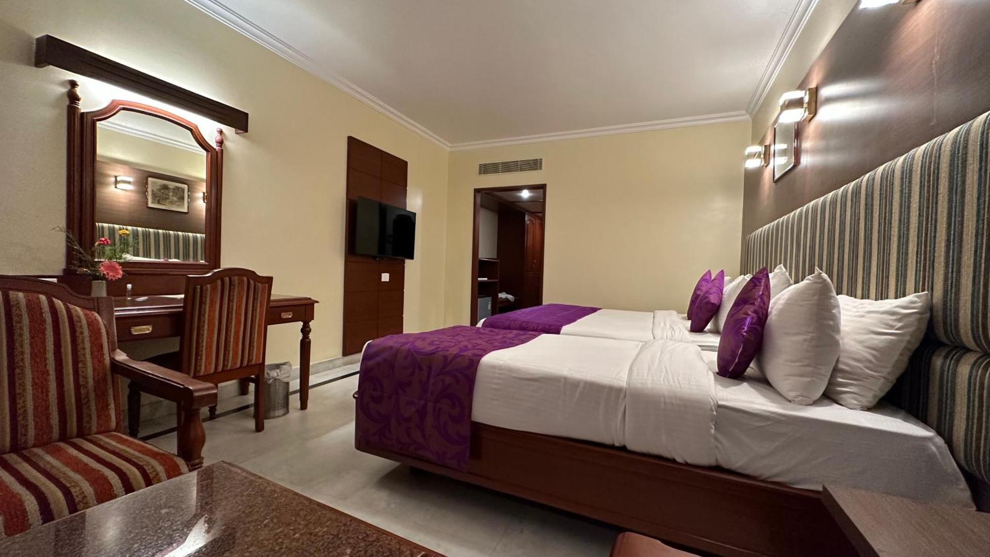 Hotel Annamalai International Pondichéry Extérieur photo