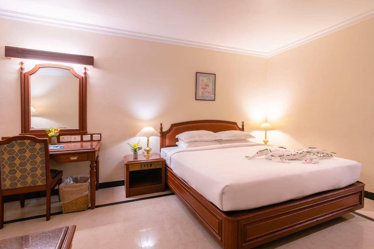 Hotel Annamalai International Pondichéry Extérieur photo