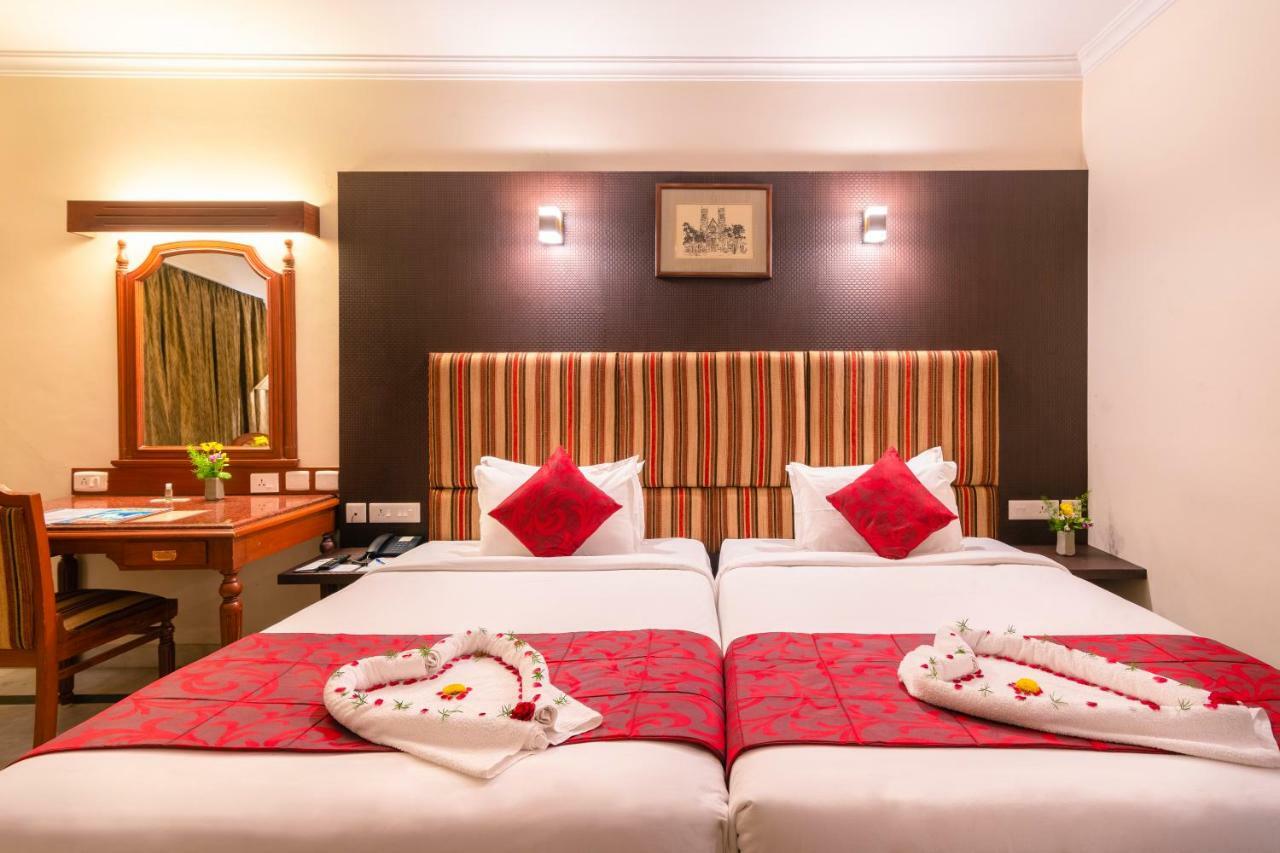 Hotel Annamalai International Pondichéry Extérieur photo