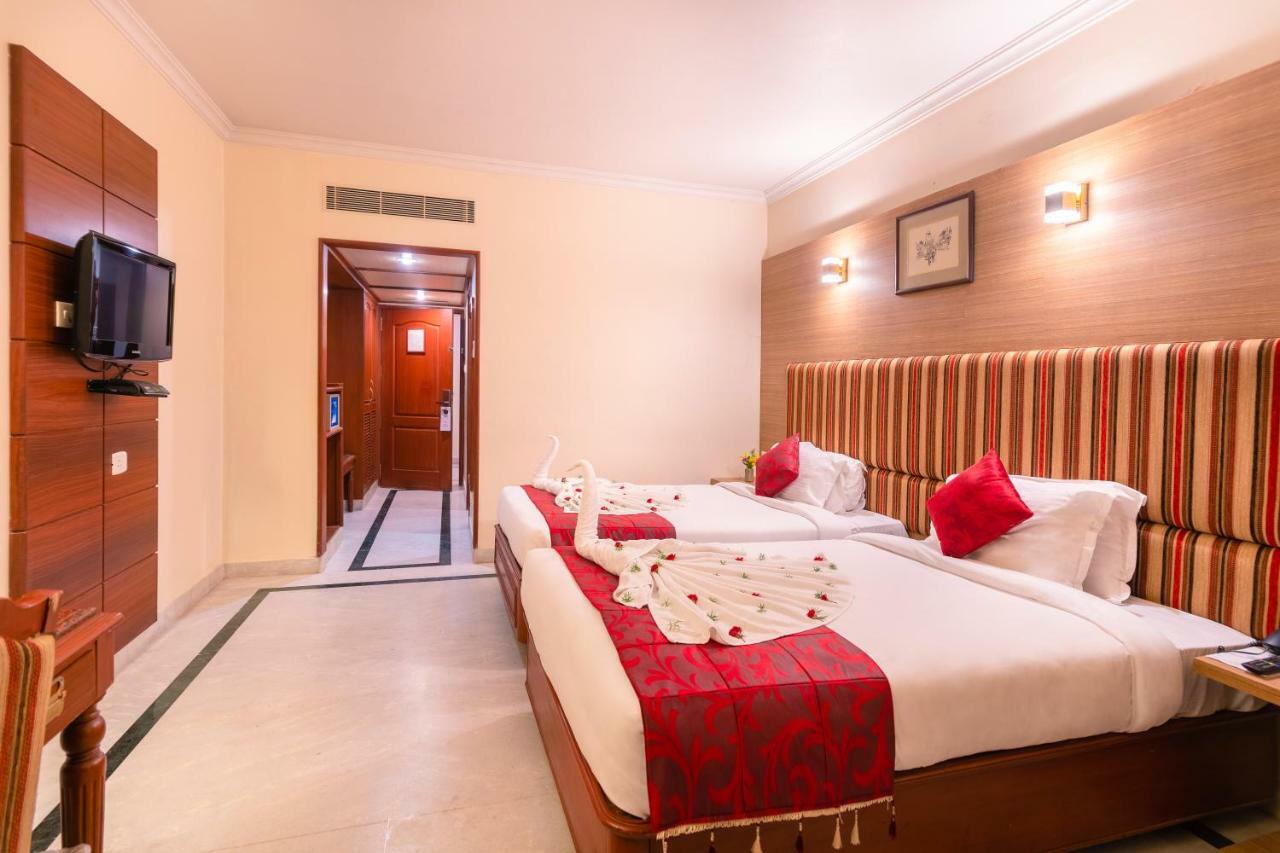 Hotel Annamalai International Pondichéry Extérieur photo